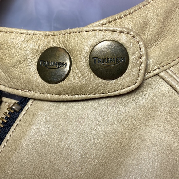 Triumph Motorcycle Jacket with all four pieces of shoulder & elbow armor. EUC - Picture 8 of 16